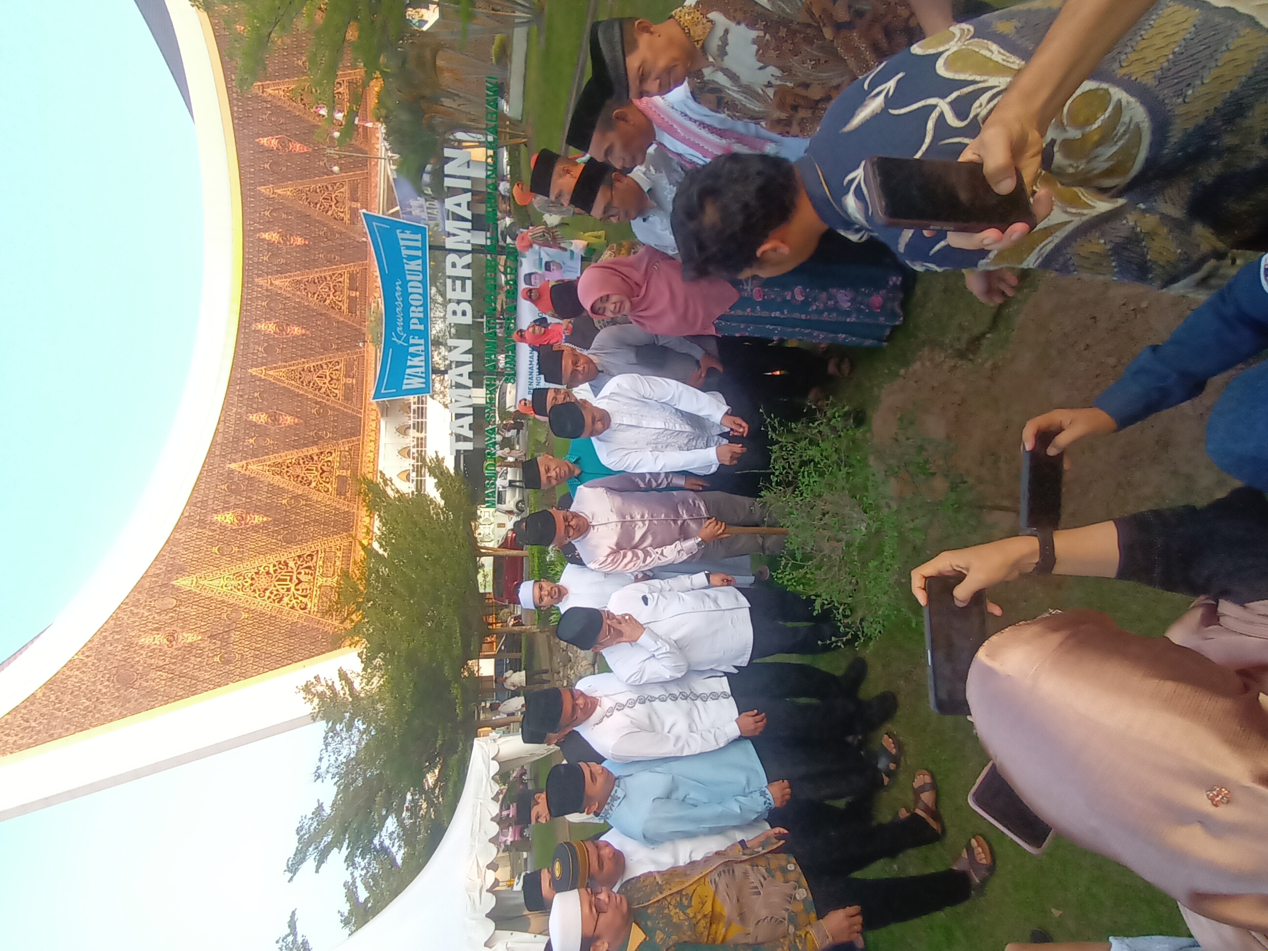 Sekjen Kemenag RI Ajak ASN Kemenag Sumatera Barat dan Umat Islam Tebarkan Kedamaian, Keadilan, dan Toleransi Global