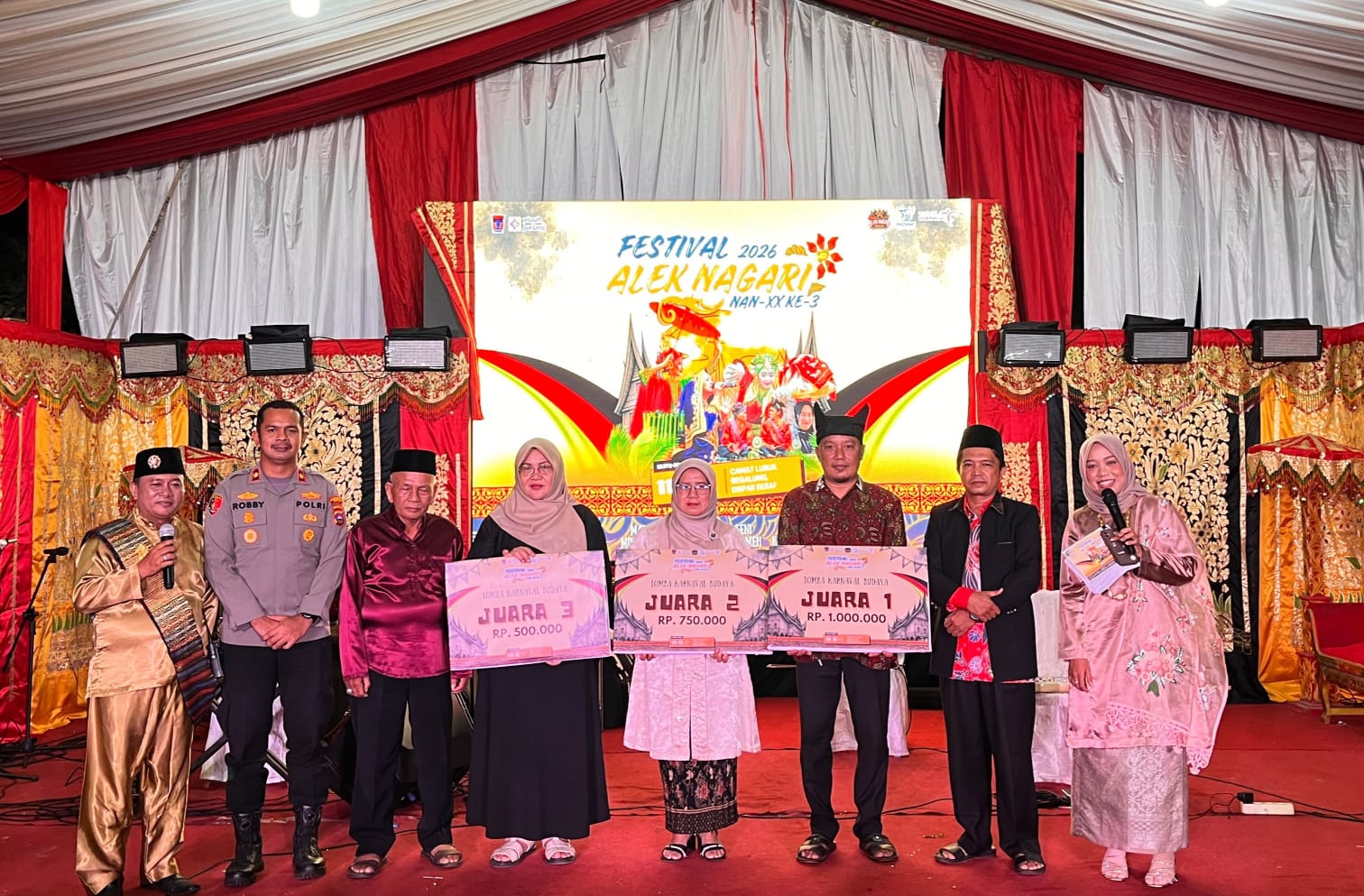 Festival Alek Nagari Nan XX ke-III Kec.Lubuk Begalung Lestarikan Agama, Adat, dan Budaya
